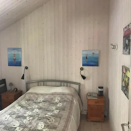 Only 400 Meters From The Water Is Lovely And Cozy In A Lovely Area, Holiday home *