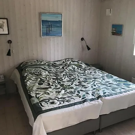 Only 400 Meters From The Water Is Lovely And Cozy In A Lovely Area,